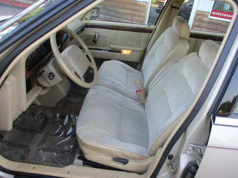 1993 Dodge Dynasty
