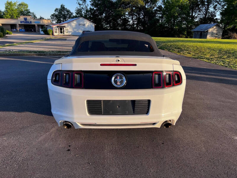 2014 Ford Mustang V6