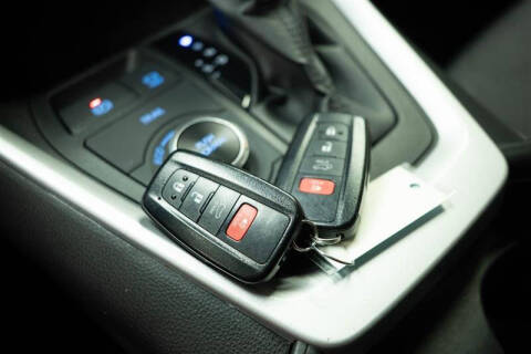 2020 Toyota RAV4 Hybrid XLE