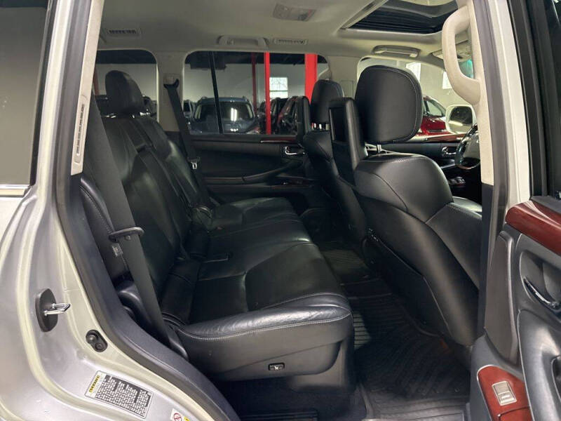2014 Lexus LX 570