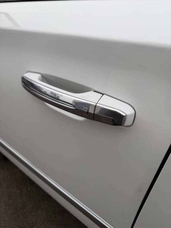 2017 Cadillac Escalade Platinum