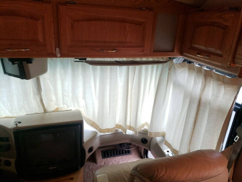 1999 Freightliner XC Chassis