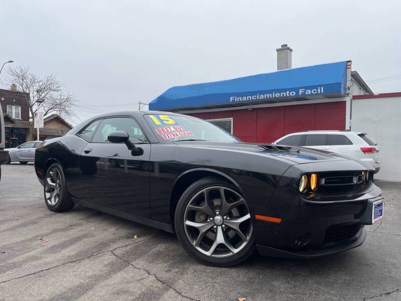2015 Dodge Challenger SXT Plus's photo