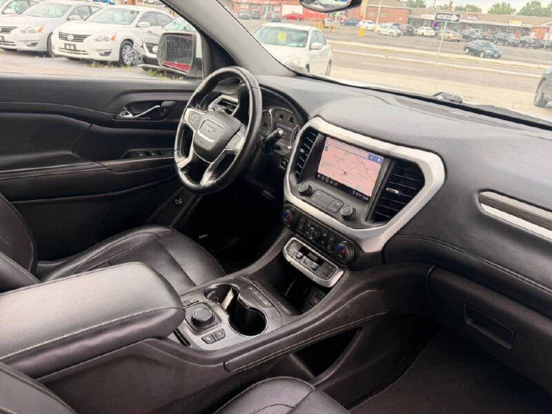 2020 GMC Acadia SLT
