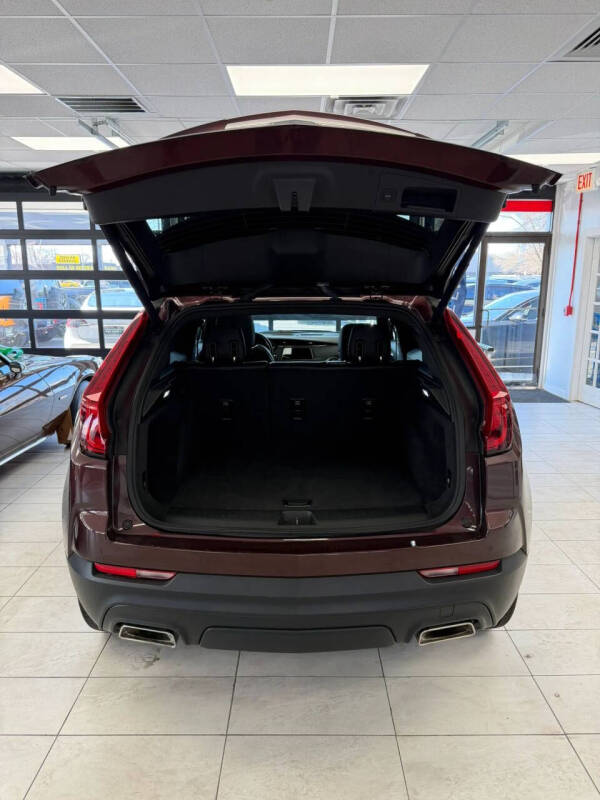 2023 Cadillac XT4 Luxury