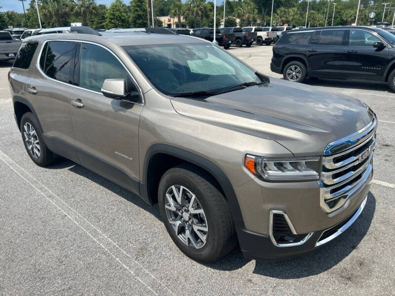 2023 GMC Acadia SLT