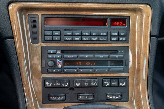 1994 BMW 850 CSi 22