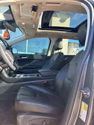 2021 Ford Edge Titanium