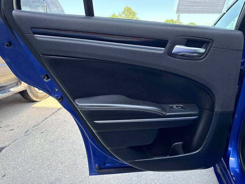 2018 Chrysler 300 S
