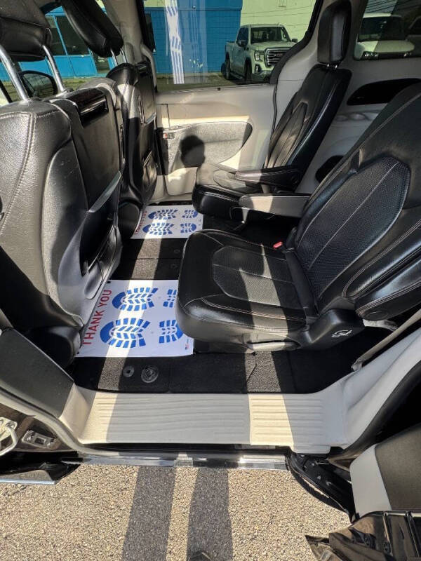 2018 Chrysler Pacifica Touring L Plus
