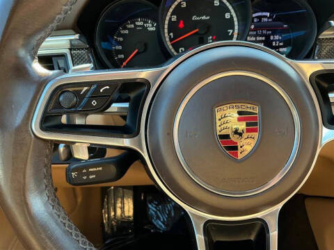 2016 Porsche Macan Turbo