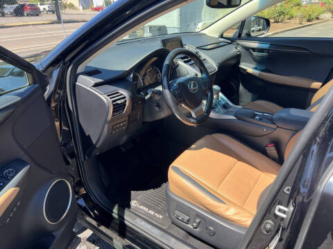 2017 Lexus NX 200t