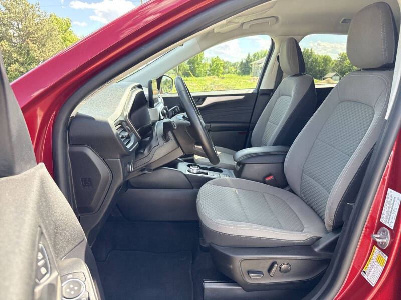 2022 Ford Escape SE