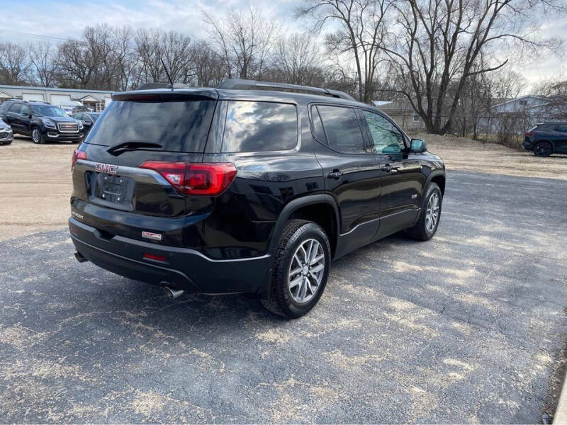 2017 GMC Acadia SLE-2