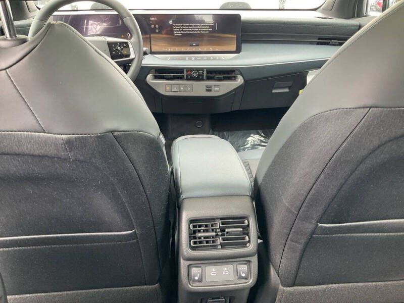 2026 Nissan LEAF Platinum+