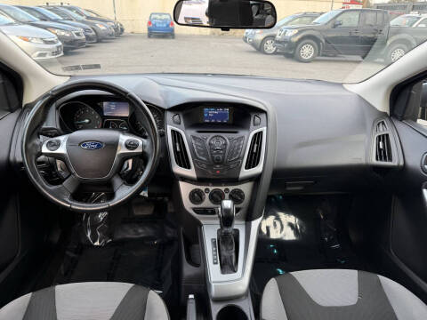 2012 Ford Focus SE