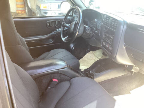 2003 Chevrolet S-10 LS