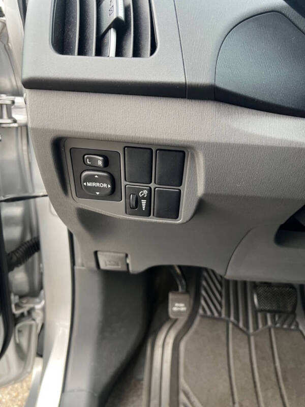 2011 Toyota Prius Five