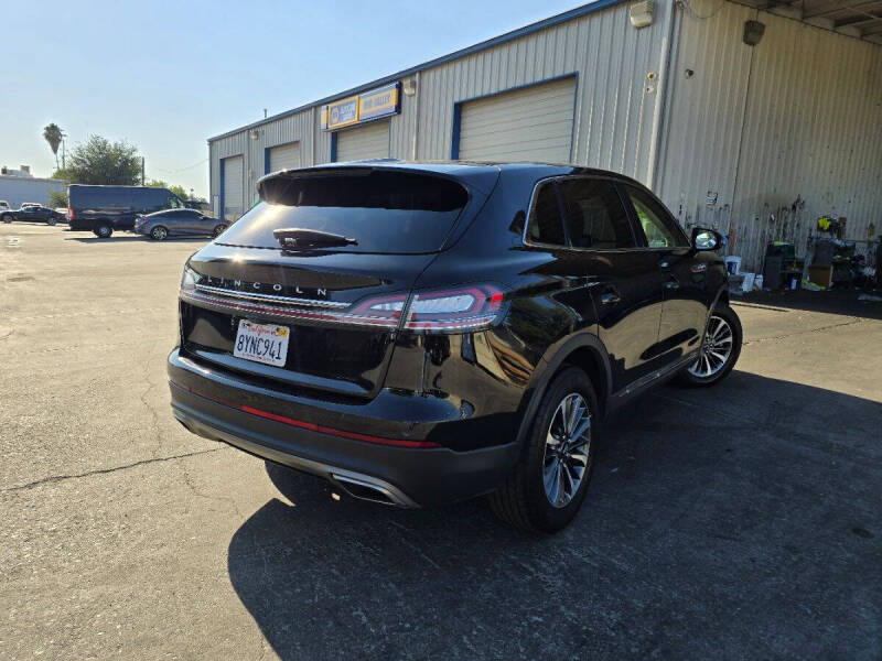 2021 Lincoln Nautilus Reserve