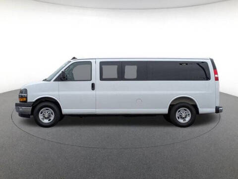 2025 Chevrolet Express LT 3500