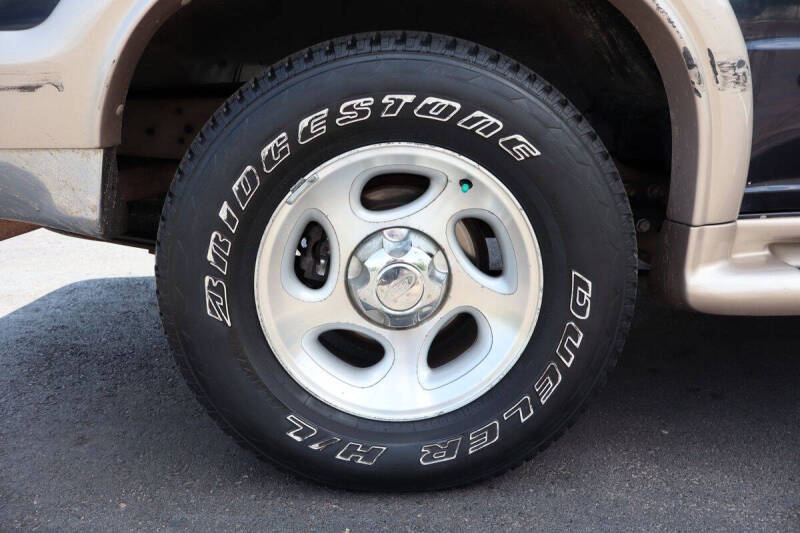2000 Ford Explorer Eddie Bauer