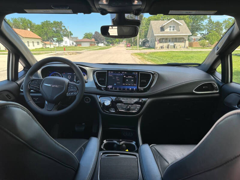 2024 Chrysler Pacifica Limited