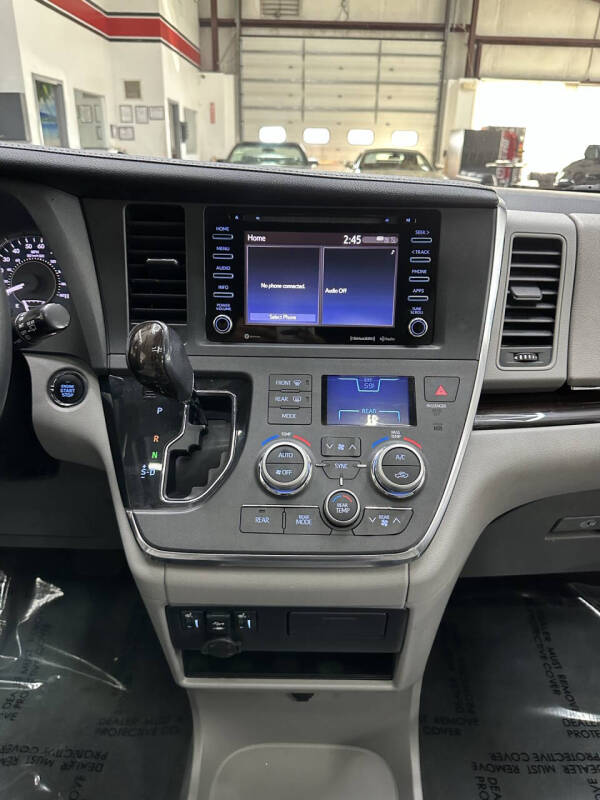 2018 Toyota Sienna