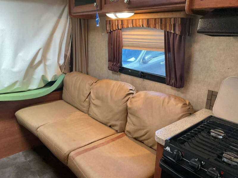 2014 Coleman by Dutchmen Explorer