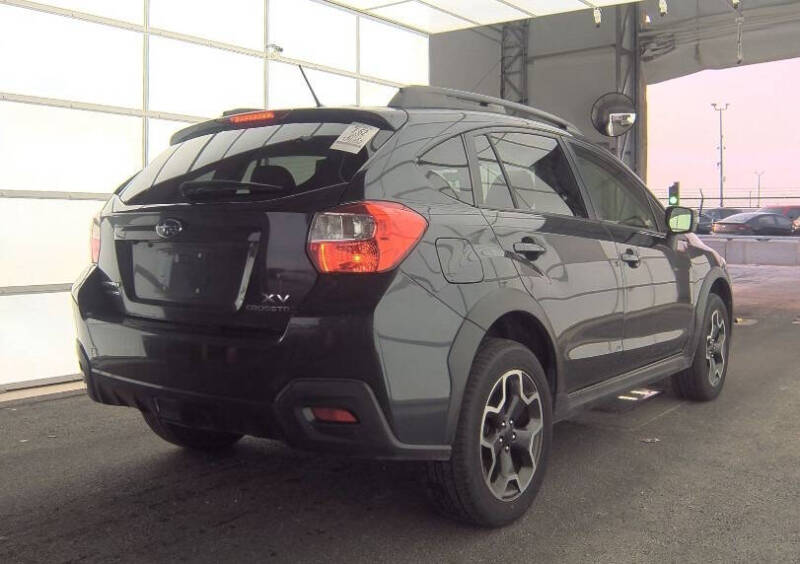 2015 Subaru XV Crosstrek Limited photo 3