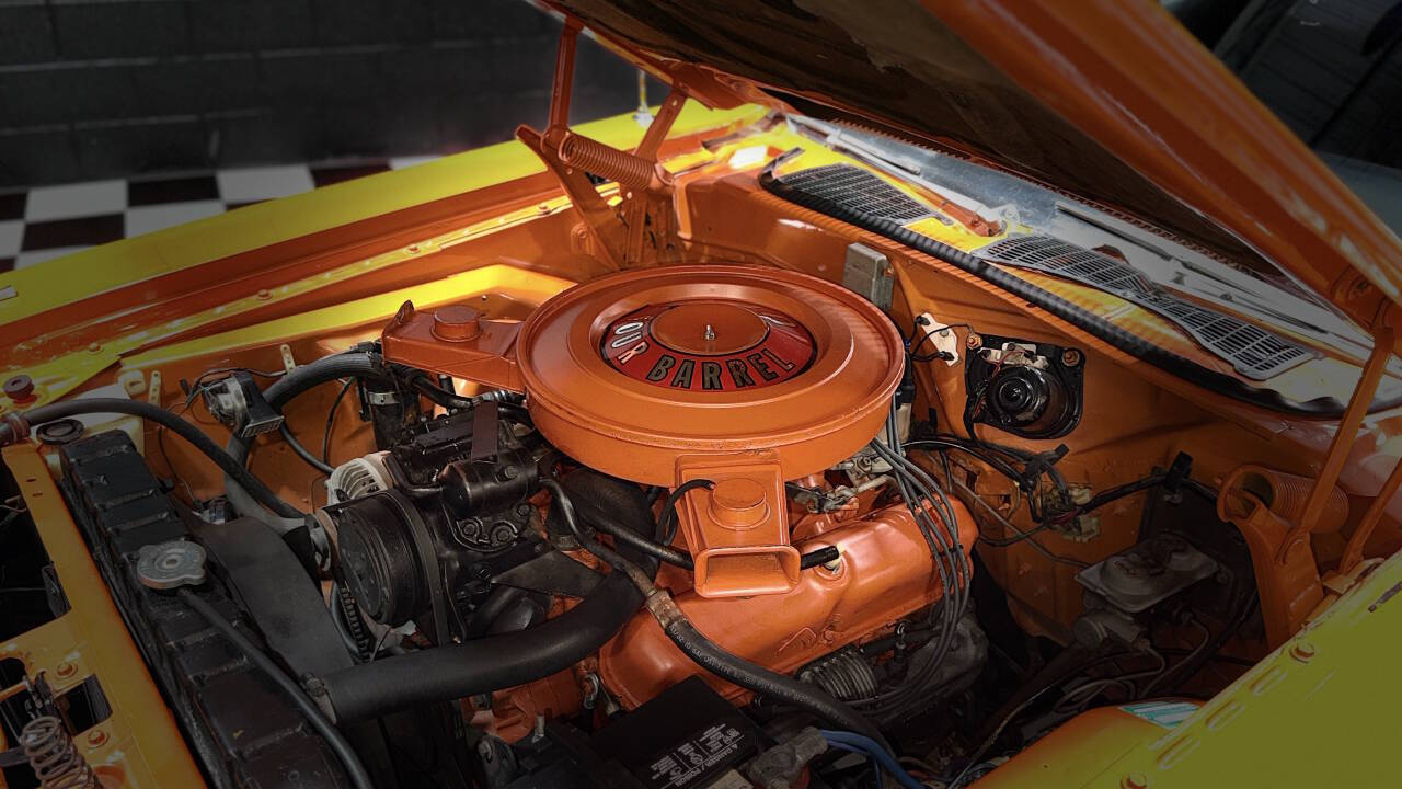 1970 Dodge Challenger 55