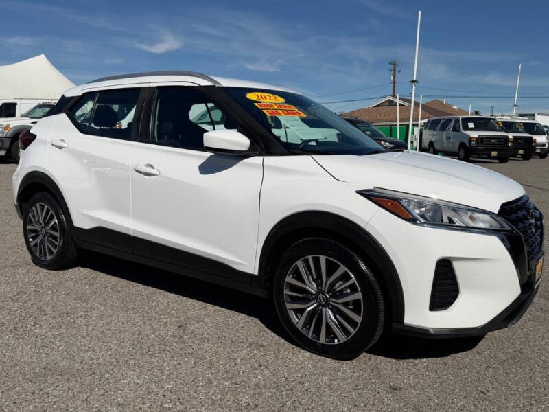 2022 Nissan Kicks SV