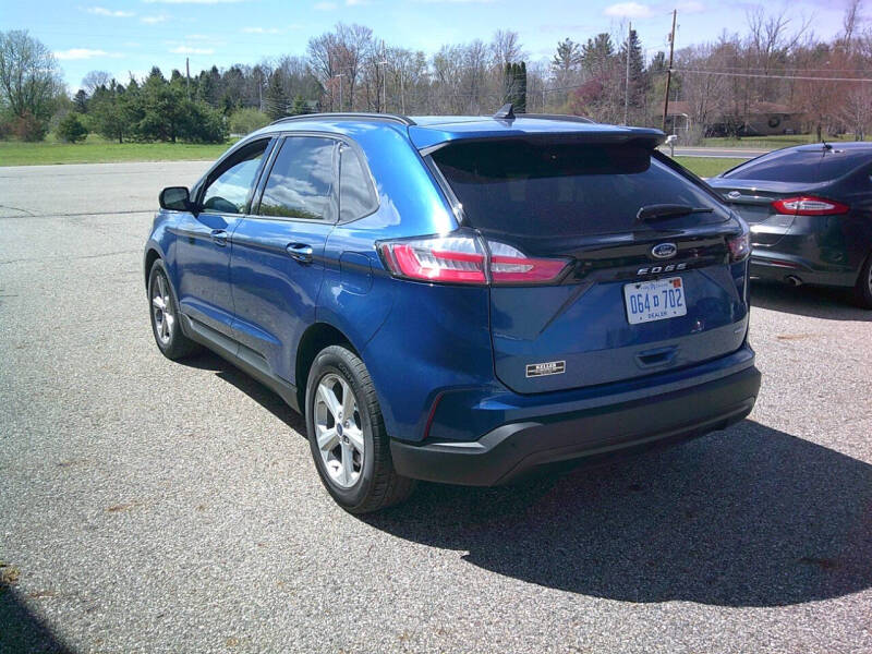 2021 Ford Edge SE