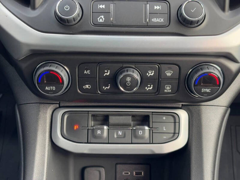 2023 GMC Acadia SLE