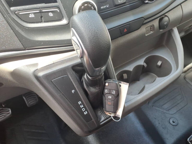 2025 Ford Transit