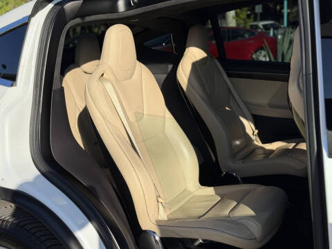 2016 Tesla Model X 90D