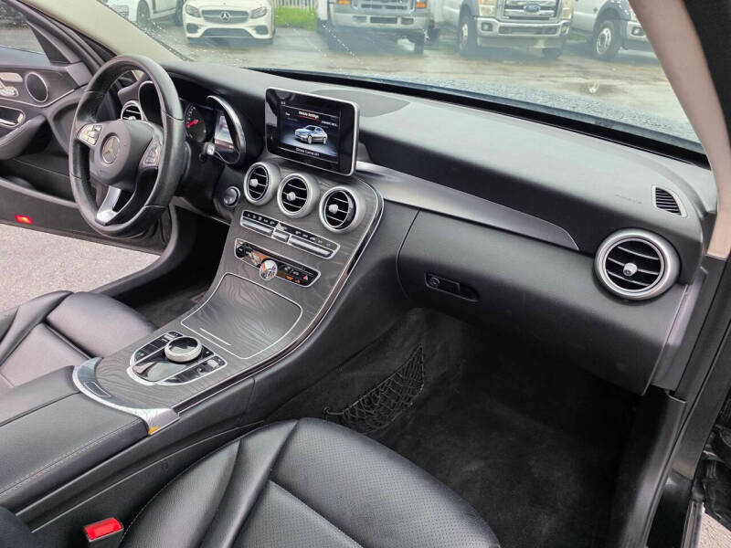 2017 Mercedes-Benz C-Class