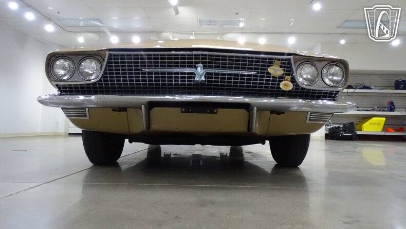 1966 Ford Thunderbird