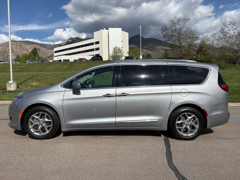2017 Chrysler Pacifica Limited