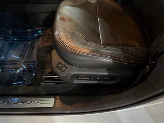 2017 Ford Taurus Limited