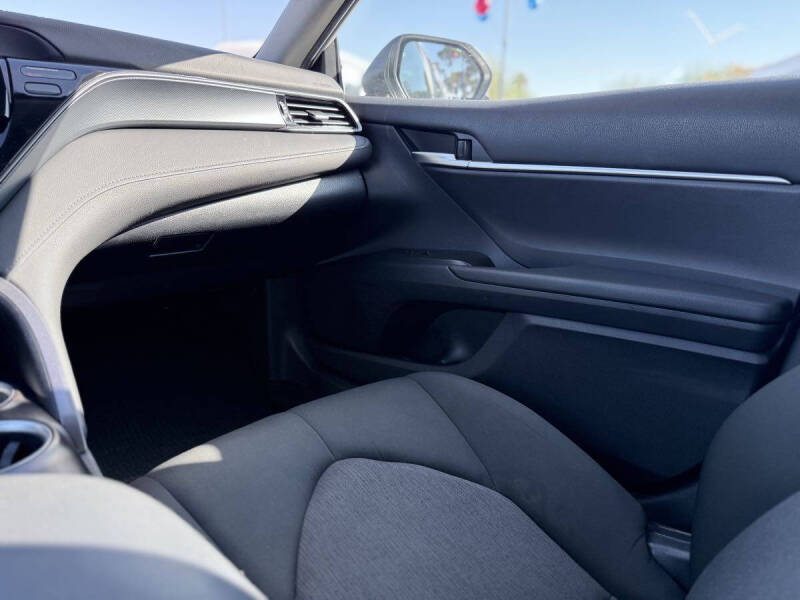 2024 Toyota Camry LE