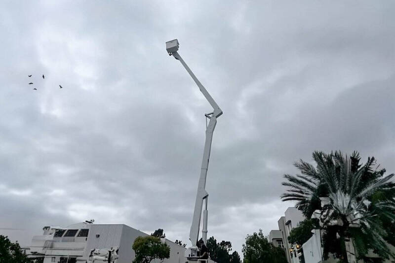 2017 Freightliner M2 106