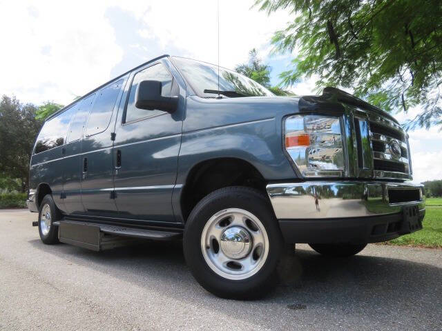 2013 Ford E-Series E-150 XLT