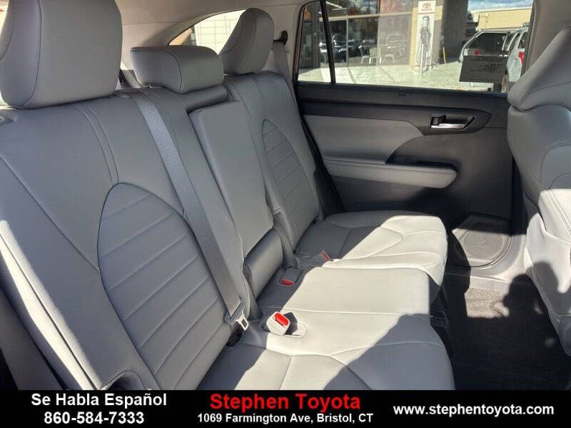 2026 Toyota Highlander XLE