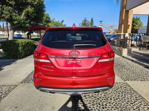 2018 Hyundai Santa Fe SE