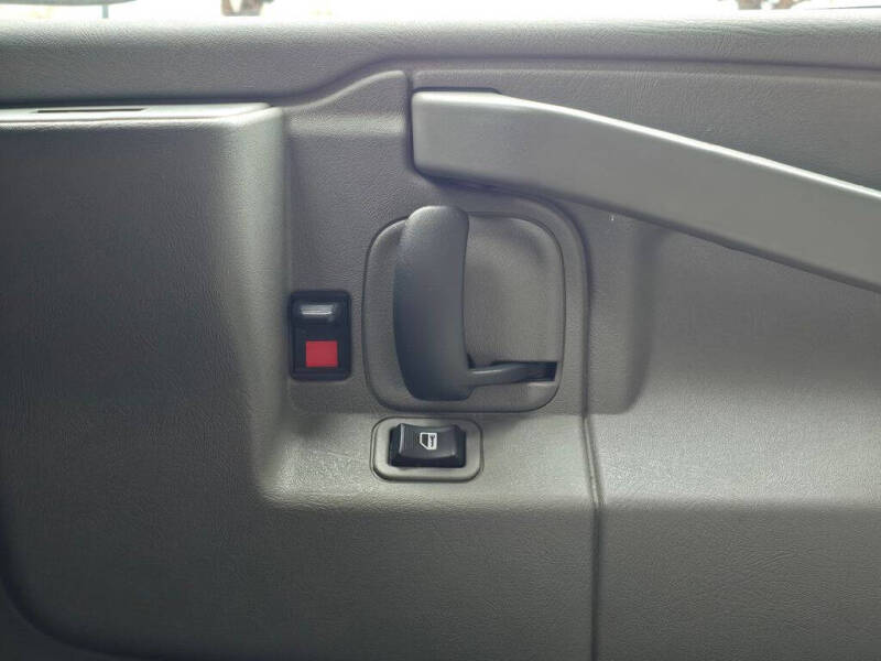 2022 Chevrolet Express 3500