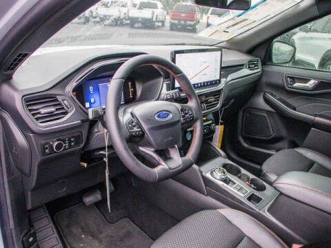 2025 Ford Escape Hybrid ST-Line