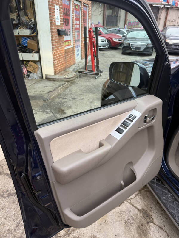 2011 Nissan Pathfinder SV