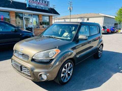 2013 Kia Soul for sale at VENTURE MOTOR SPORTS in Chesapeake VA