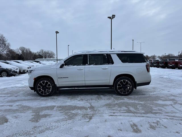 2022 Chevrolet Suburban RST