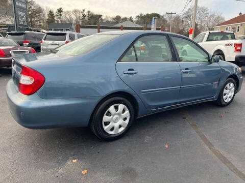 2004 Toyota Camry LE
